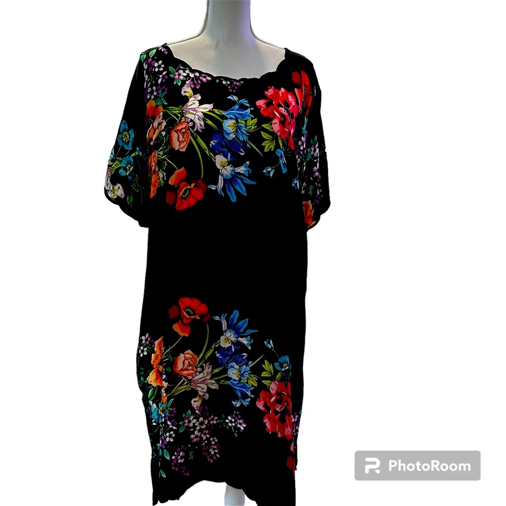 Johnny Was Dress L 40” length center back short sleeve Cupra rayon side slits